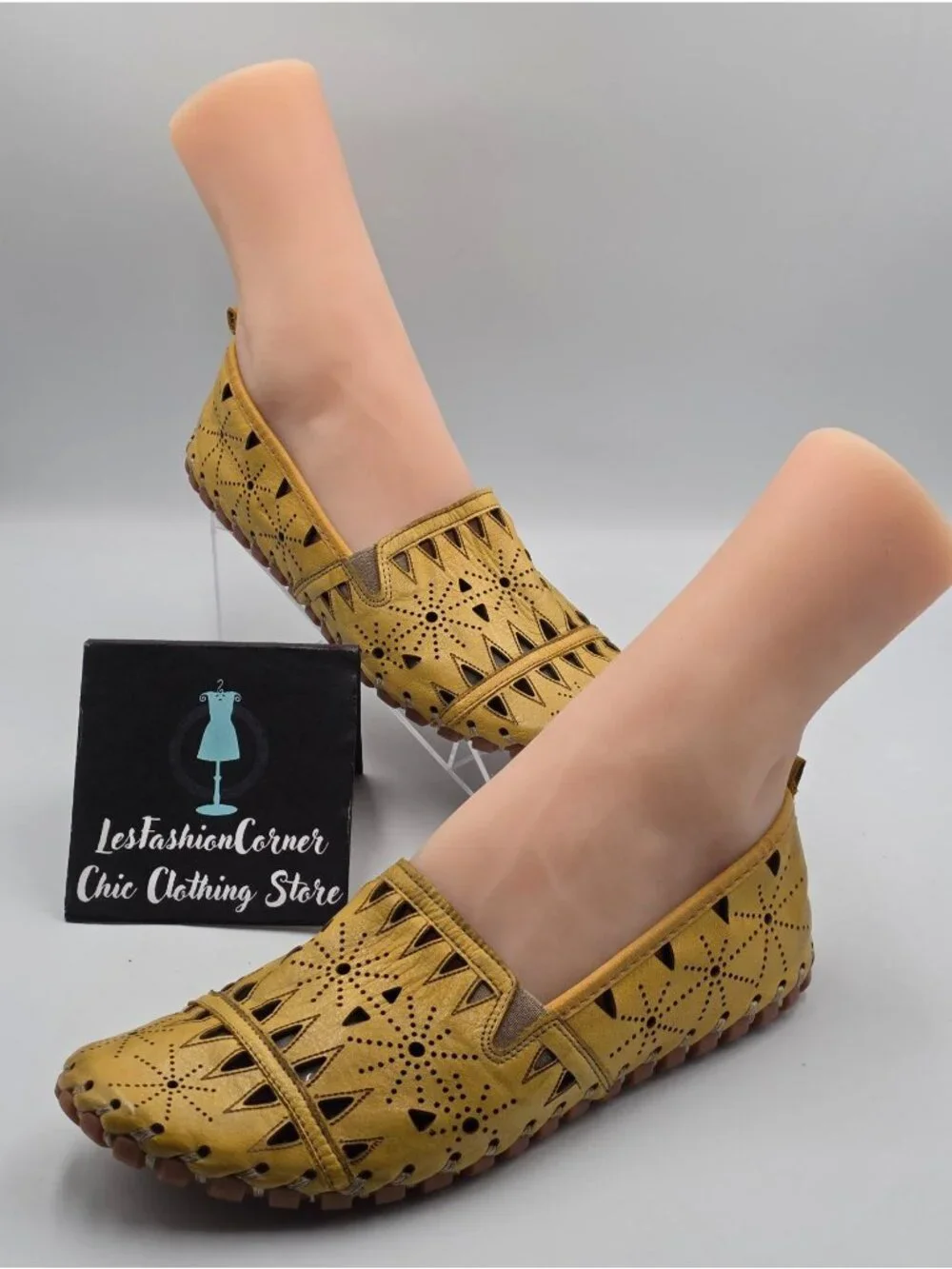 Spring Step Women's Yelow Leather Fusaro Slip-On Flats Loafers Sz 9.5 (40) 3822